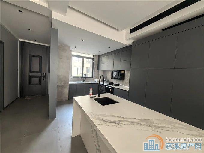 复地二期187平498万精装修送车位