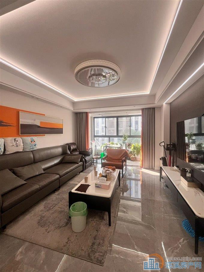 祥生望玥府129平252万自住装修