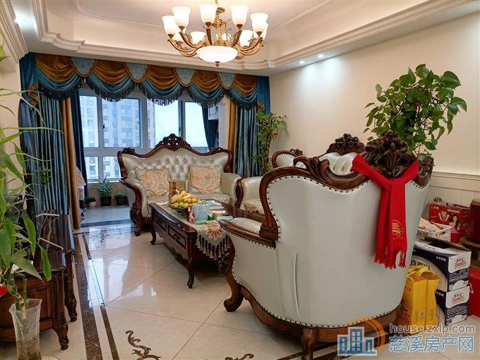 金仕华庭三室 豪装 189万 好楼层