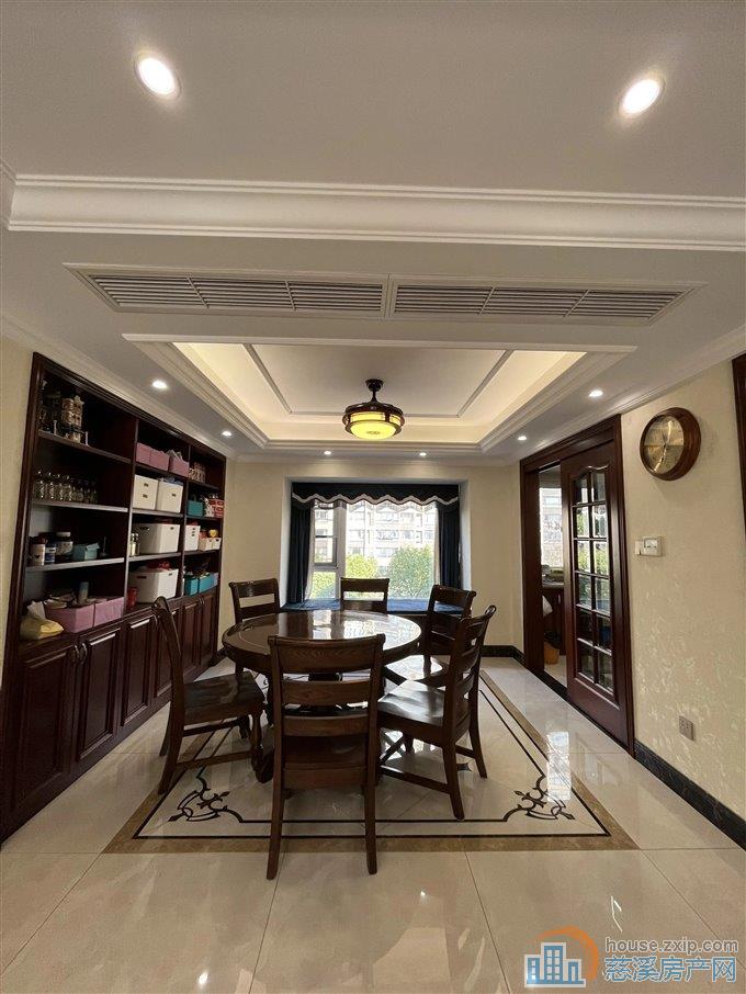 金仕华庭洋房 137平220万 精装修