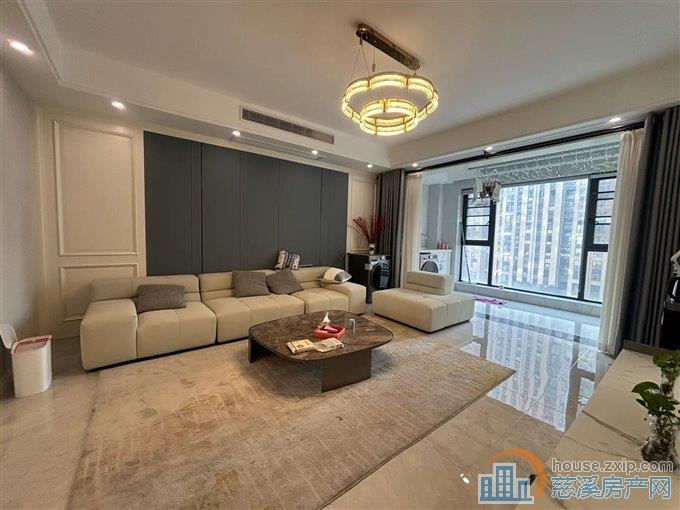 复地 豪华装修 185平 245万