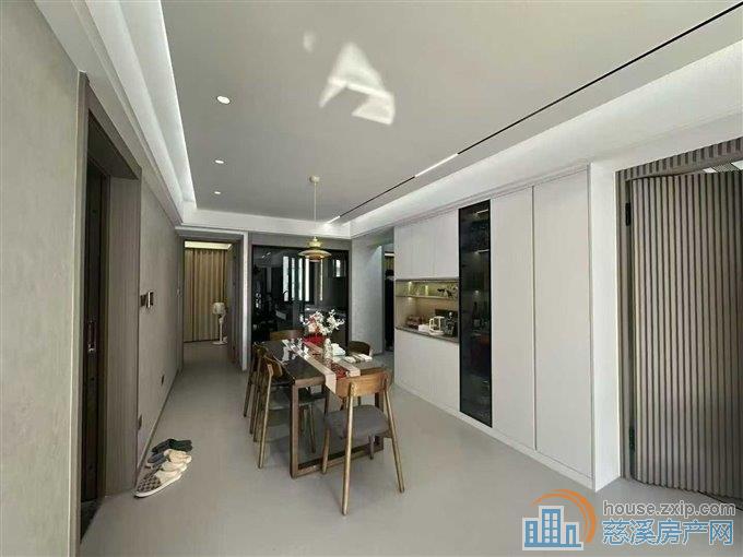 泊蔚里130平+车位结婚装修独家直接房源