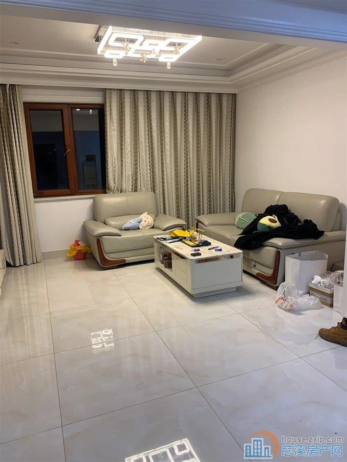 急卖 和润公寓 精装带车位 阳光书包房