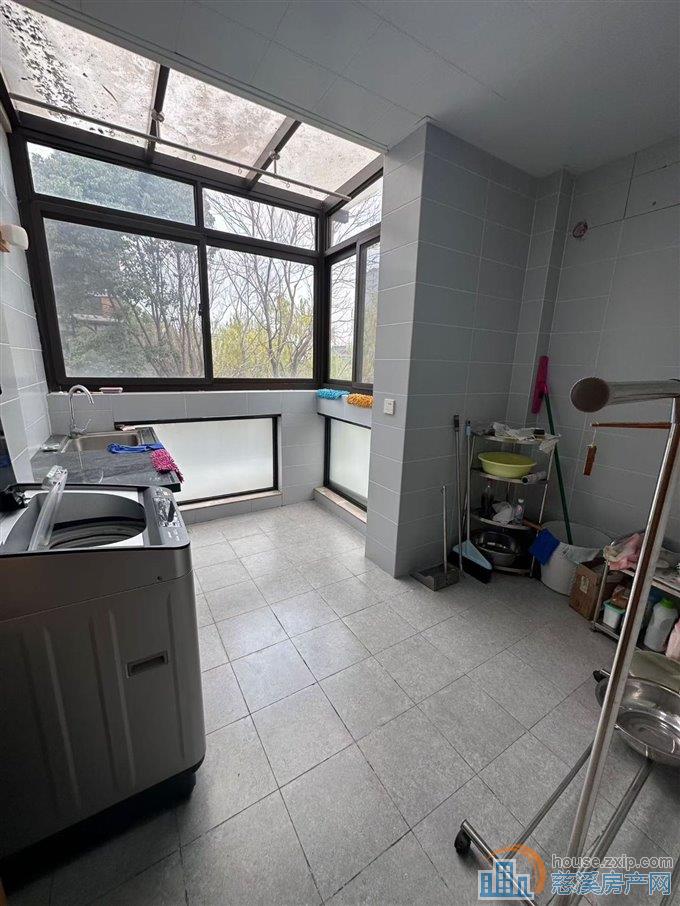 长河“方太美郡别墅”边套