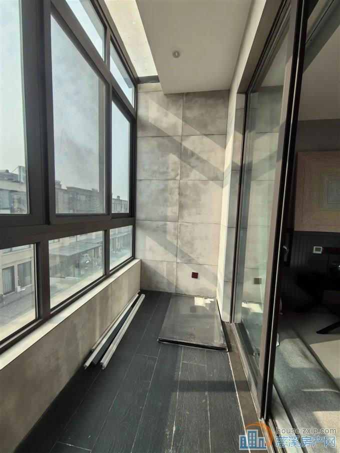 复地二期187平498万精装修送车位