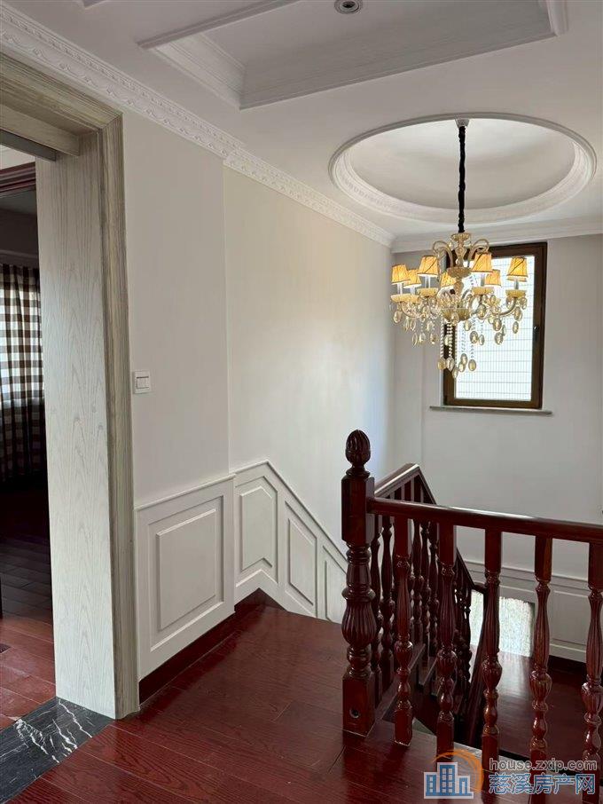 杭湾名苑1复2豪华装修300平5000元