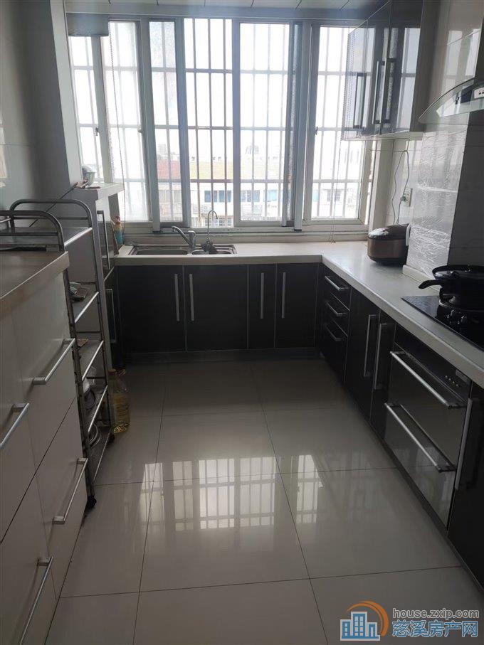 欧景苑洋房118平黄金楼层精装120万