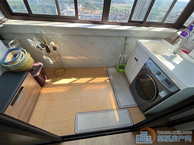 御溪雅苑一期131平150万单价1.1出