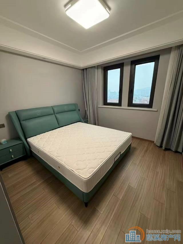 鸣北小区92平精装带车位满2年好楼层