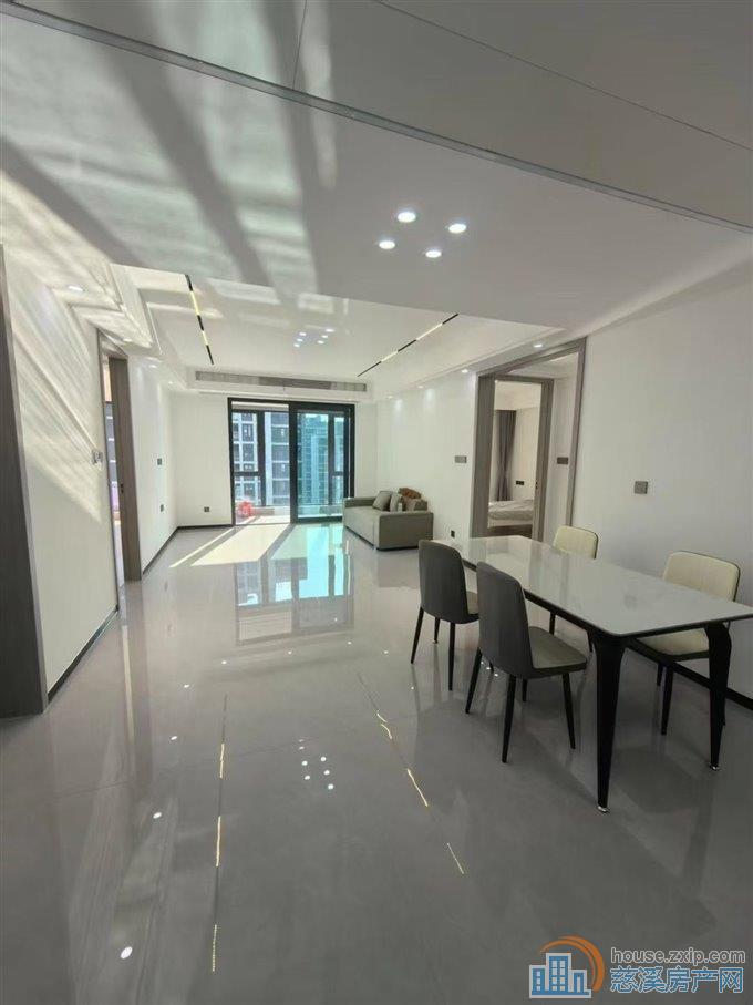 万固臻悦府悦四室二卫精装直接钥匙在