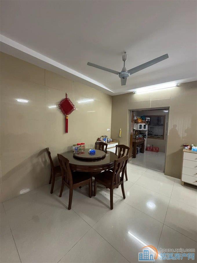 阳明山庄联排别墅268万拎包入住