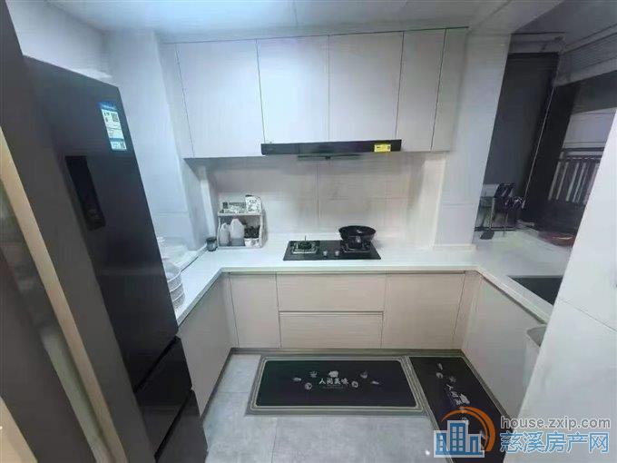 誉林府精装112平方车位