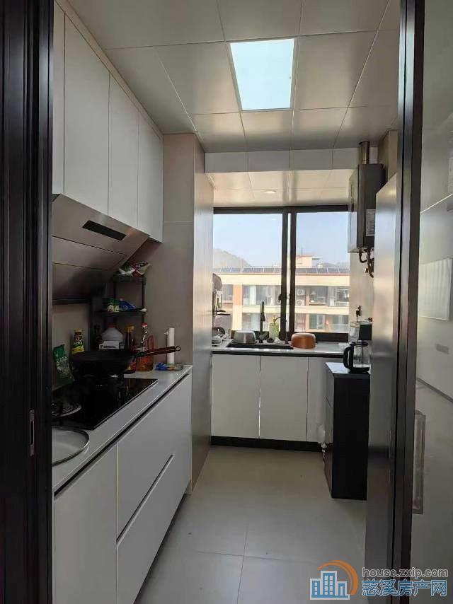 蔚蓝云图洋房85平3室精装98.8万