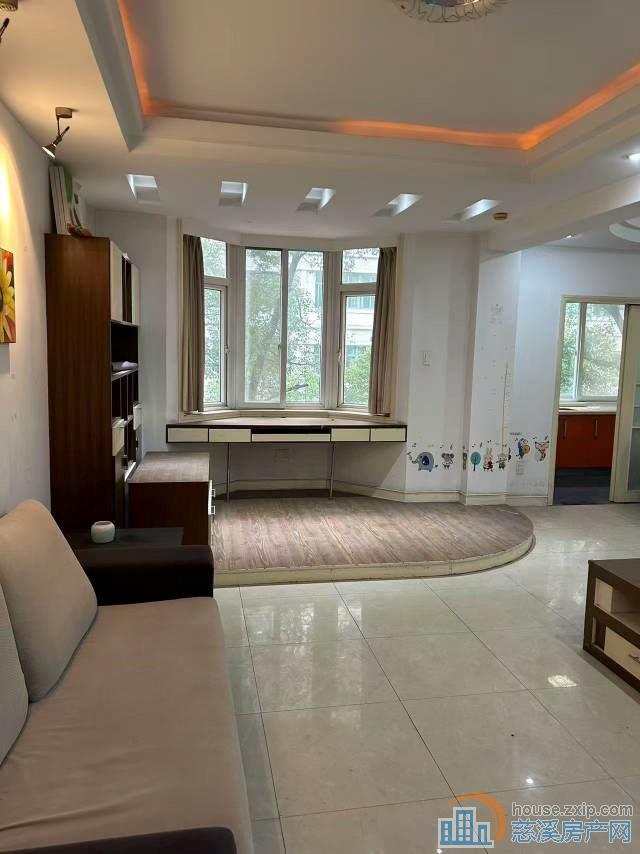 东兴苑北区二楼96平带架空层老精装