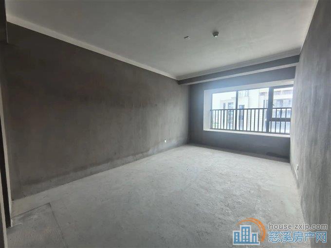 新河坊旁边 东越府 毛坯112平方低总价