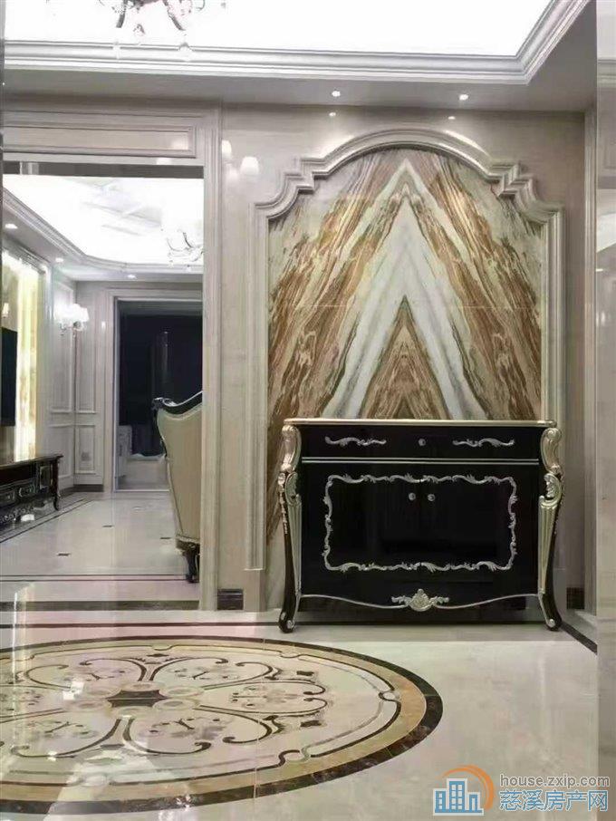 嘉景苑161平方精装车位储200万