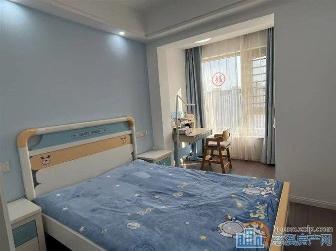 檀悦府100平精装初中可读满2年