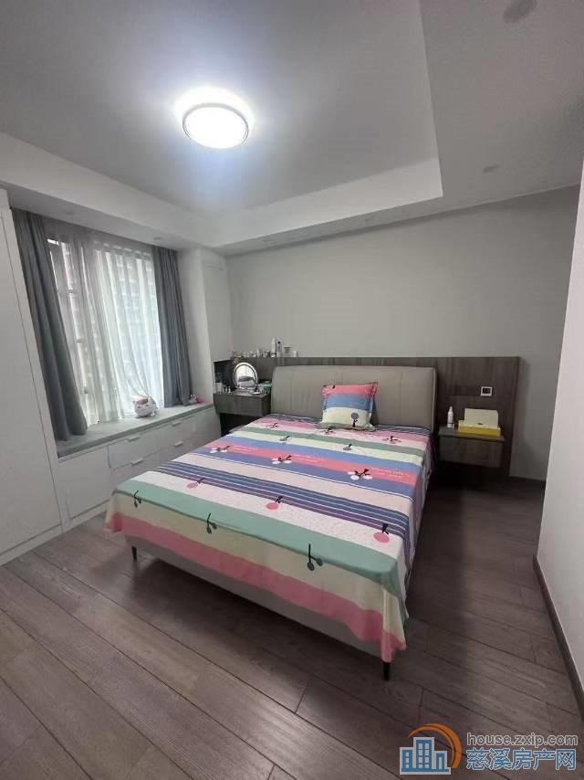 吾悦首府洋房楼层佳140平精装285万