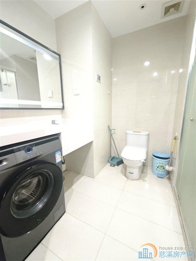 联盛广场电梯公寓53平精装修直接钥匙在