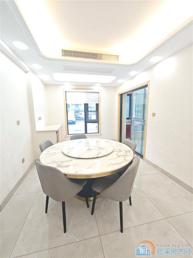 中交盛湖美庐两室两厅两卫首次出租精装直接