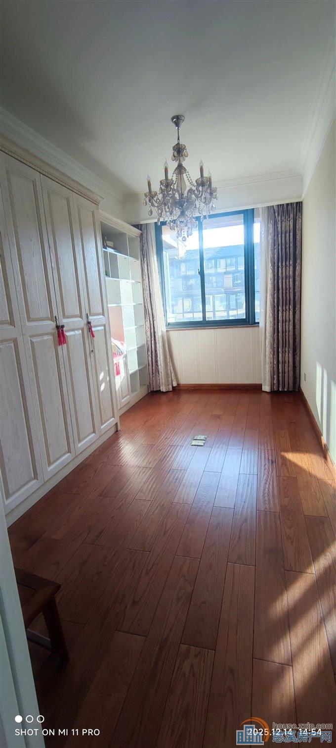 金色港湾小区   洋房 带车位