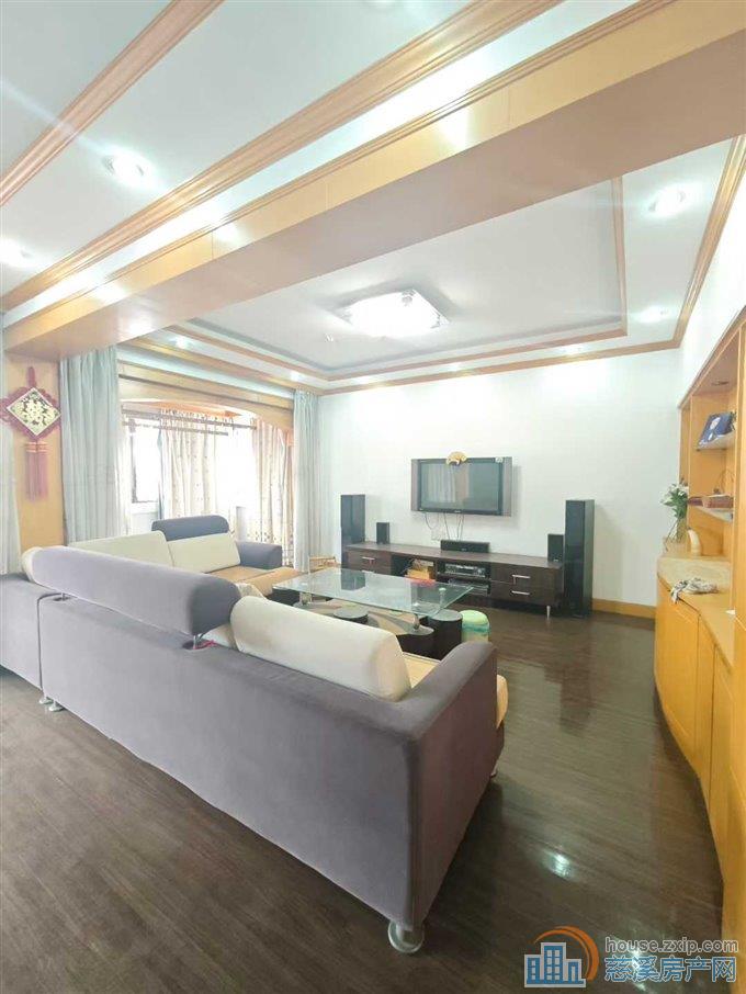 首次出租中兴小区顶复要求年付直接钥匙在