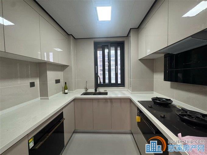 泊蔚里精装修3室2厅2卫直接房源拎包入住