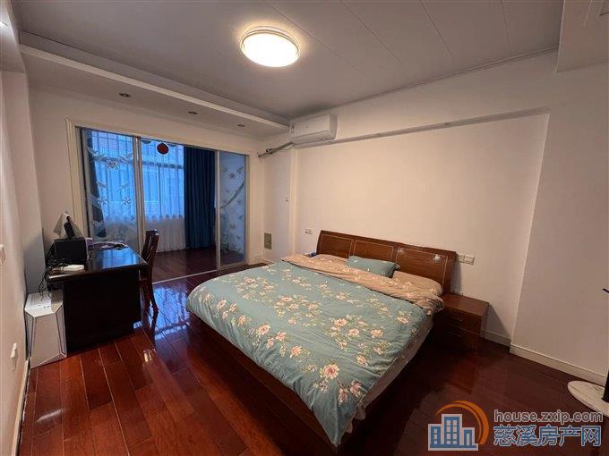 阳明山庄联排别墅268万拎包入住