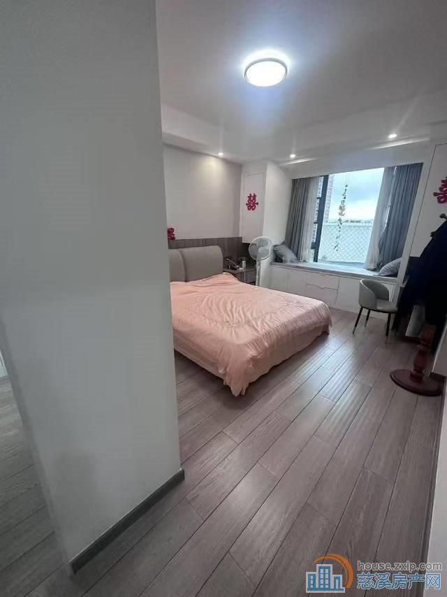 吾悦首府洋房楼层佳140平精装285万