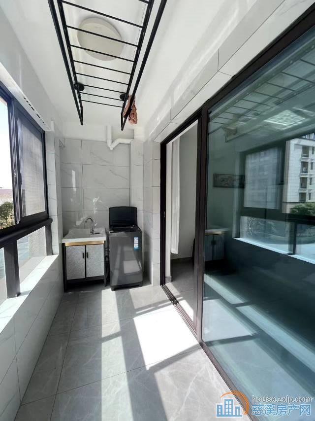 誉林府96平3室两厅两卫精装3300元