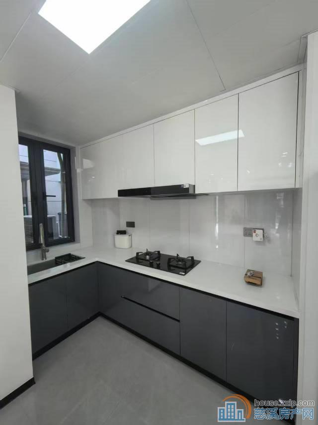 万固臻悦府130平全新精装4800元直