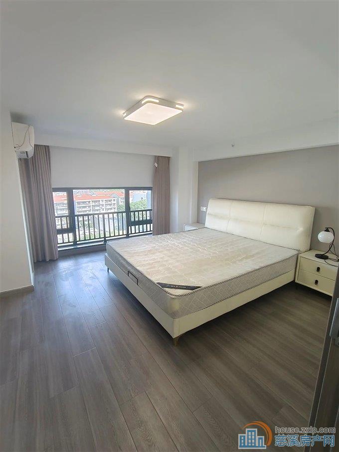 广宇大厦   精装  拎包入住