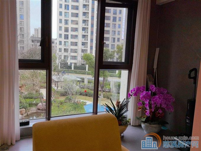 中海湖心半岛花苑 精装带车位