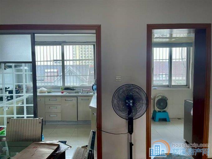 吉祥新村101平十特大储物间朝南97万