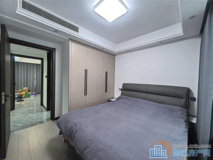 紫荆府洋房 三室 新精装159万 好楼层