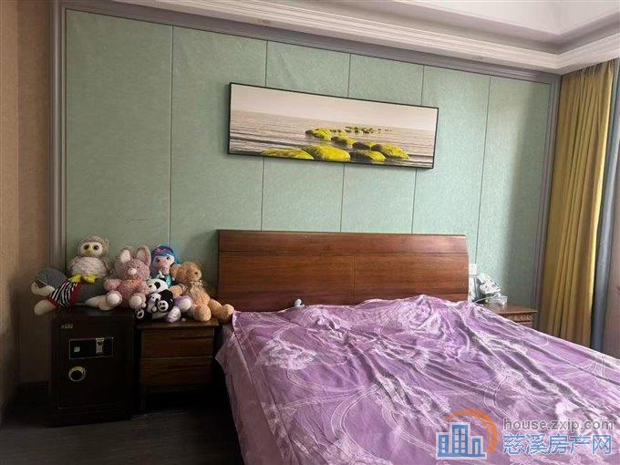 新潮塘南苑小平层164平182万