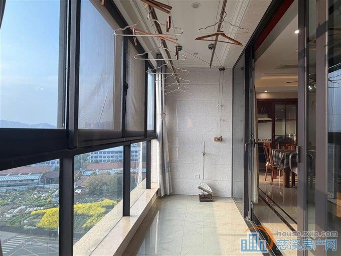 绿城诚园146.9平方169万 精装