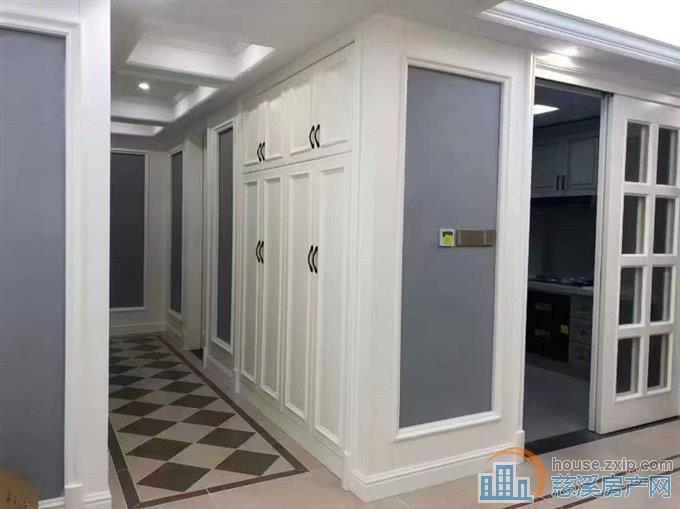 复地二期二室一衣帽间全新精装未入住