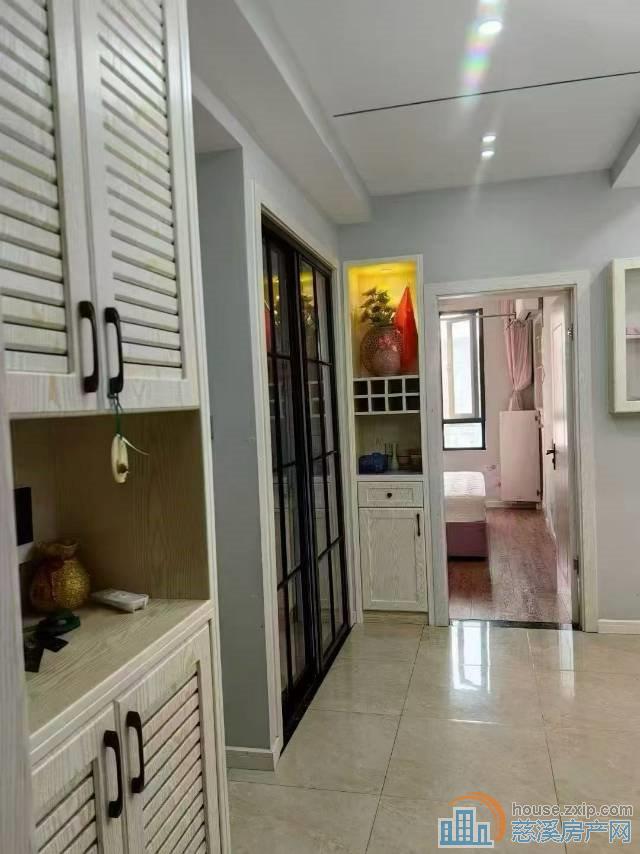 新潮塘南苑60平好楼层精装2室车位储藏间