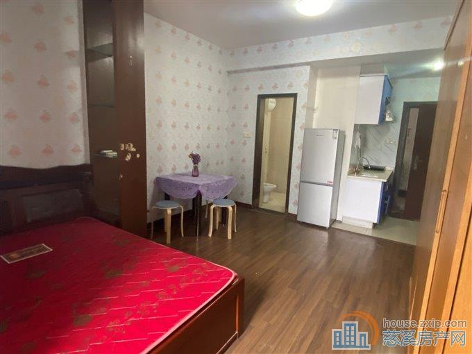 金旦花园单身公寓1100元及1200元