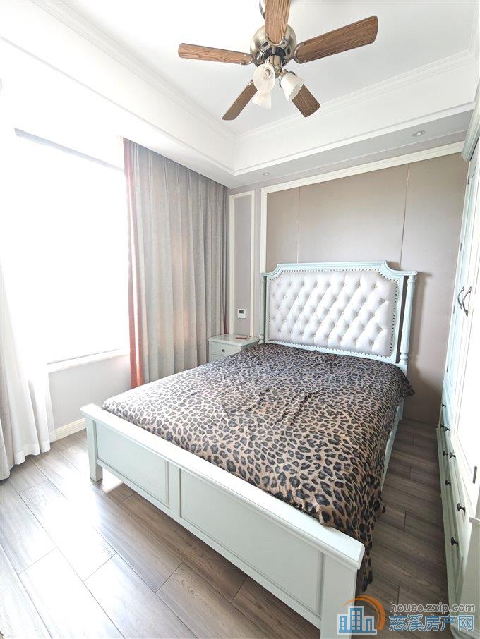 盛泰嘉苑欢乐颂东边套豪华精装直接钥匙在