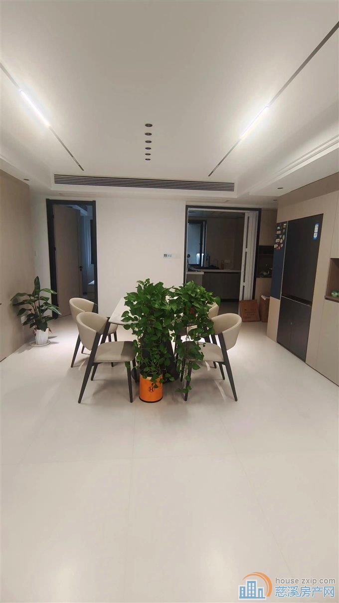 江樾潮启 精装洋房143平方带车位