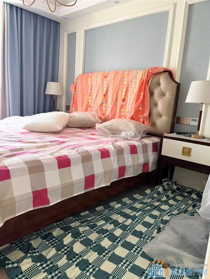 复地二期98平精装未住二室125万