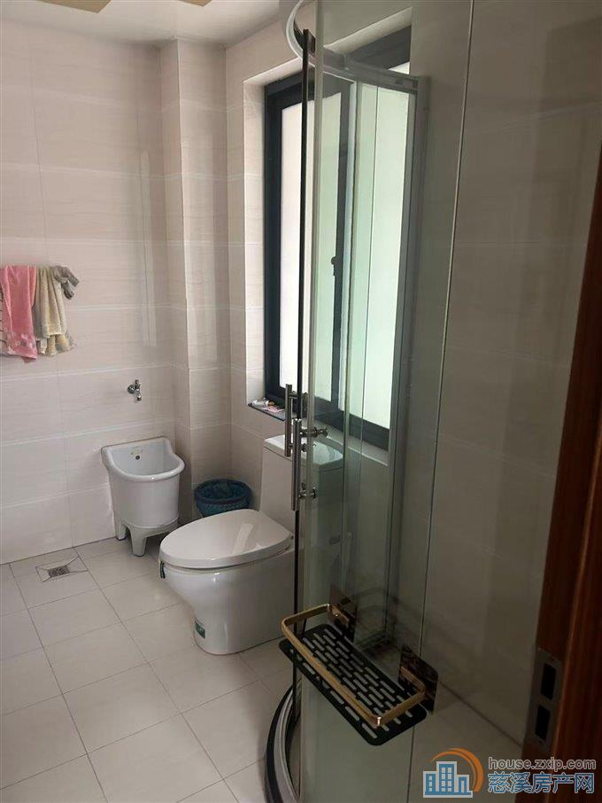 金色港湾二通四别墅388平精装自住位置好