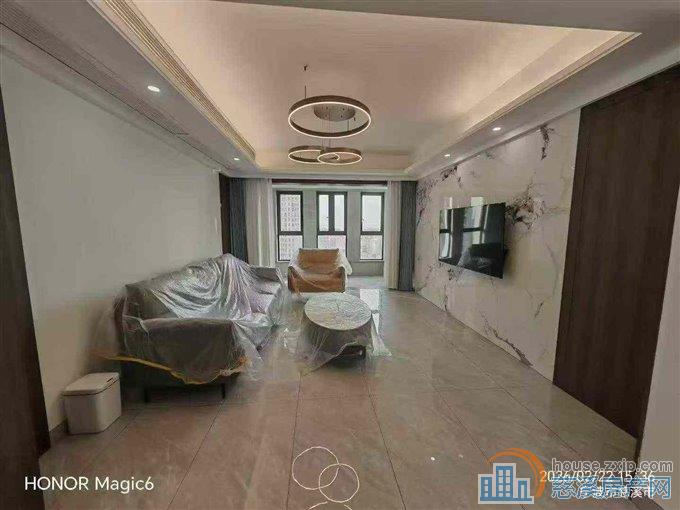 凯旋门143平楼层佳豪装带车位285万