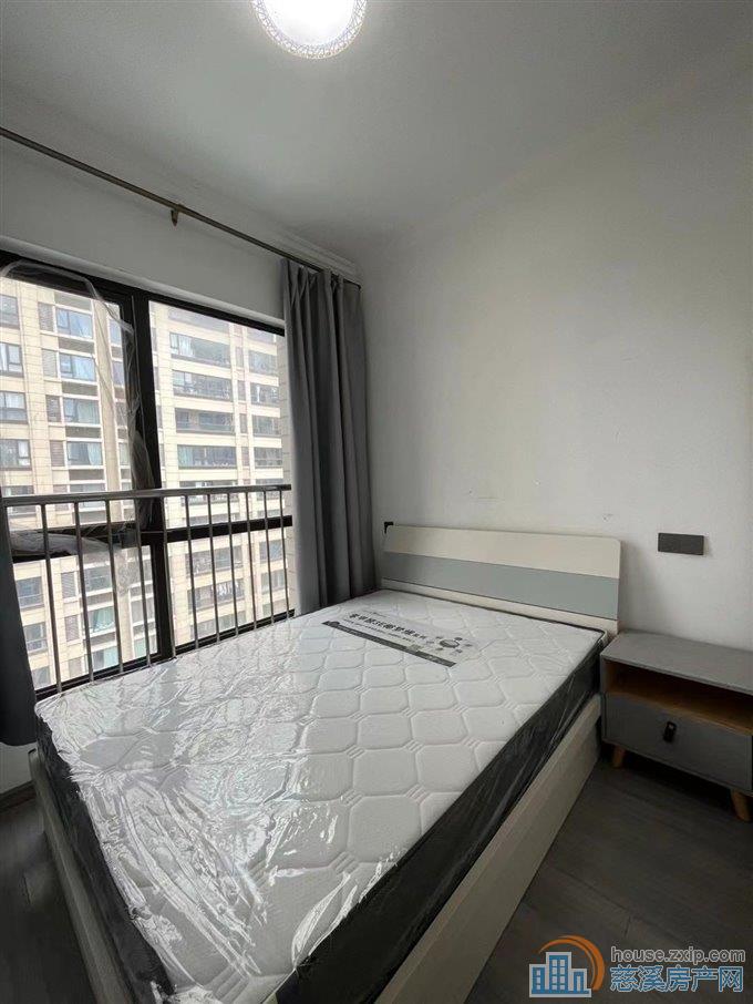 誉林府 朝北两室燃气做饭精装修