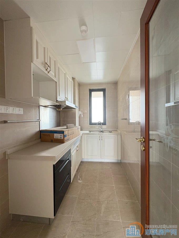 余姚恒大河悦府 满2年 统一精装