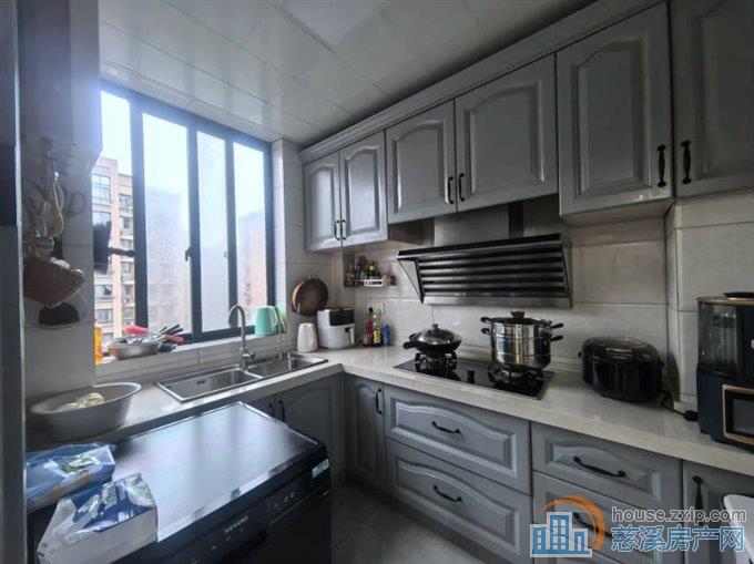 新潮塘南苑 豪装162平方中上楼层