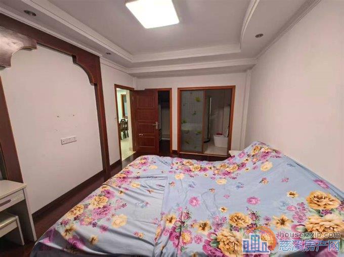 星光家园3楼120平方大车库40平方99