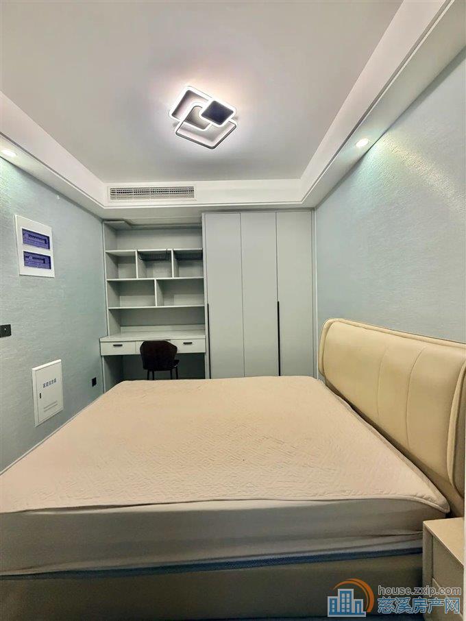 青樾府 精装131平方152万